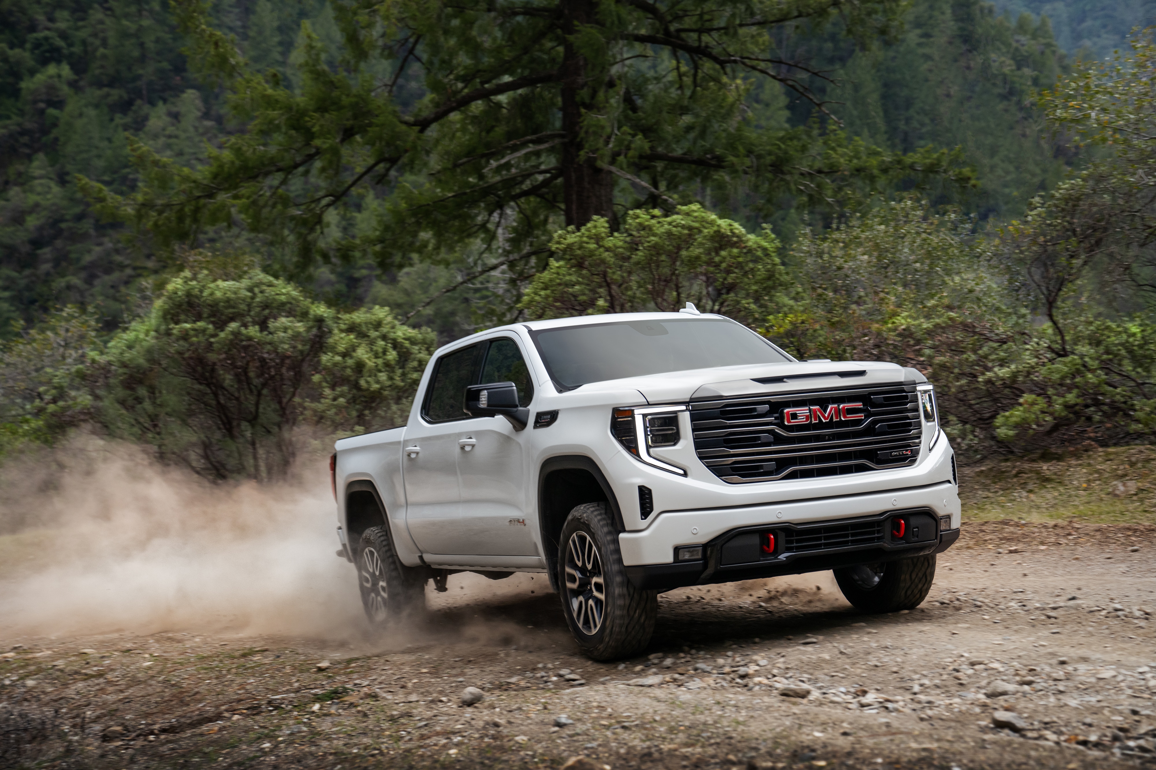 2023-GMC-Sierra1500-AT4-CrewCab-ShortBox-Truck-L01.jpg